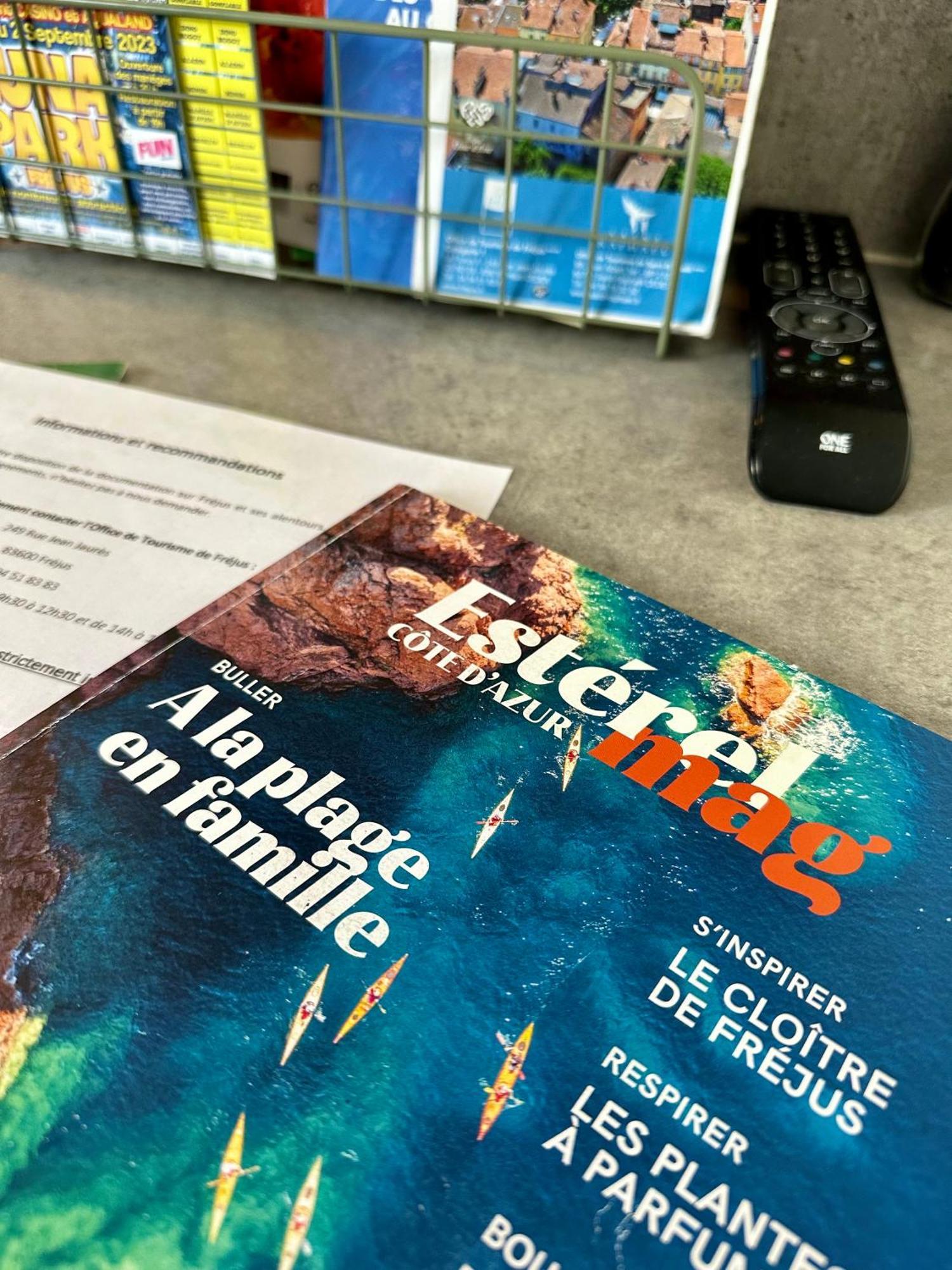 Studio Au Calme Tout Confort Proche Des Plages - Jardin Wifi Parking Fréjus エクステリア 写真