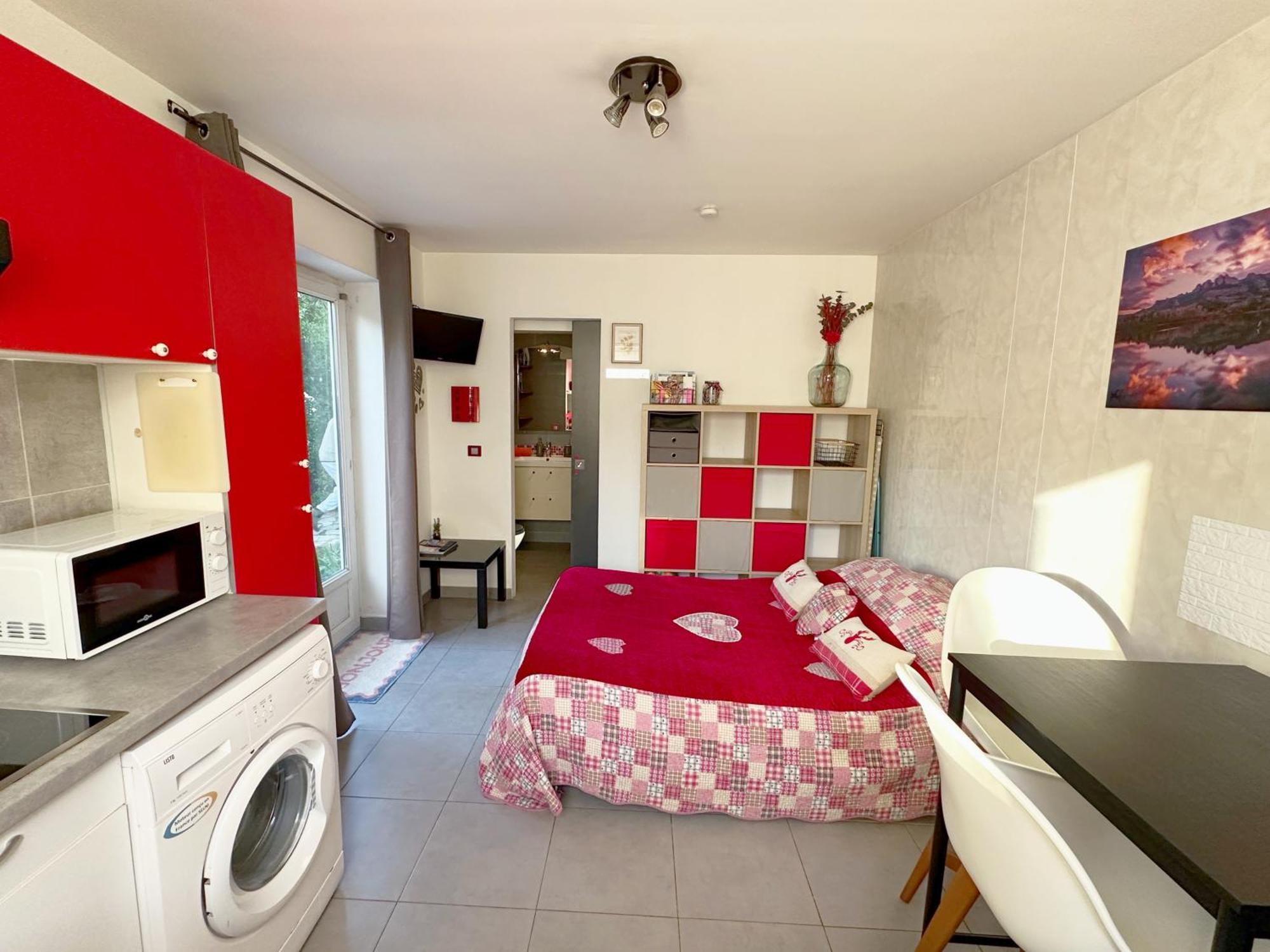 Studio Au Calme Tout Confort Proche Des Plages - Jardin Wifi Parking Fréjus エクステリア 写真